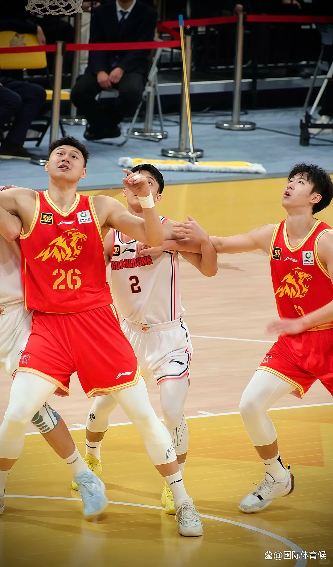 关键时刻突围战来临，广东宏远围绕西甲篮板制胜，震撼外界，年轻球员得到机会的简单介绍-开云登录